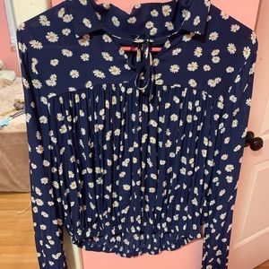 Forever 21 daisy blouse